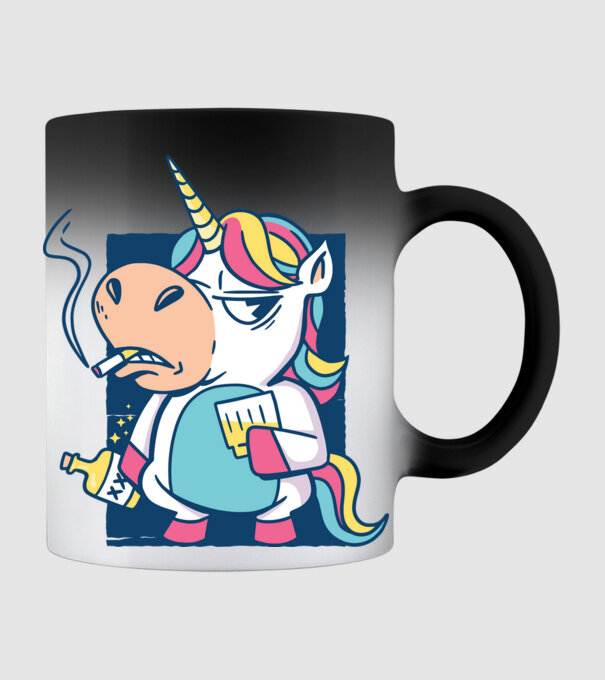 Unicorn rebel model negru pe tricou