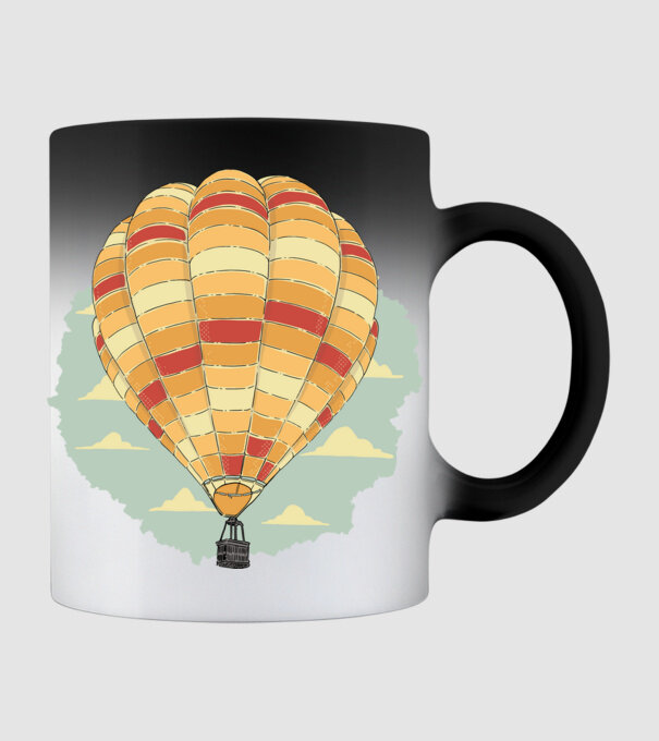 Aerostat model negru pe tricou