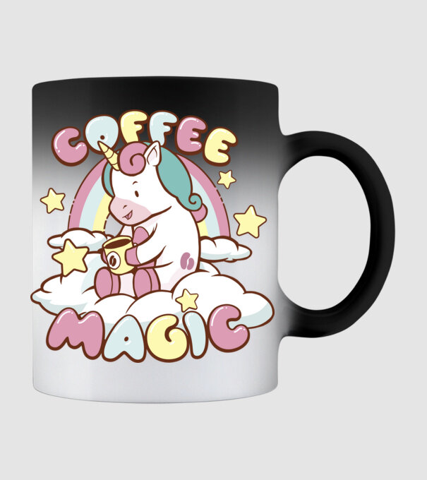Cafea Magică Unicorn model negru pe tricou