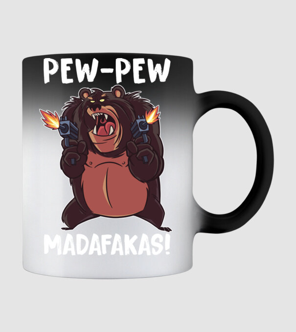 Pew Pew Pew Madafakas Urs model negru pe tricou
