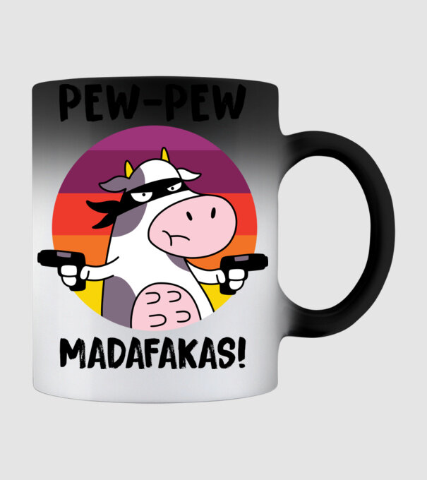 Pew Pew Pew Madafakas Vacă alb model negru pe tricou