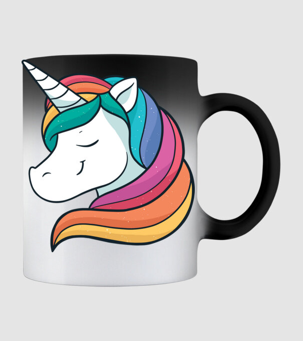Cap de unicorn model negru pe tricou