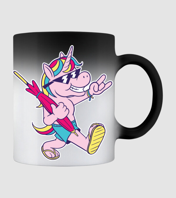 Unicorn În vacanță model negru pe tricou