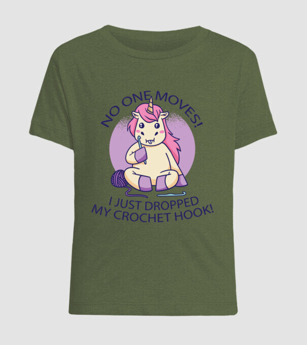 Nu mișcă nimeni, mi-a căzut acul de tricotat - Unicorn model kaki pe tricou