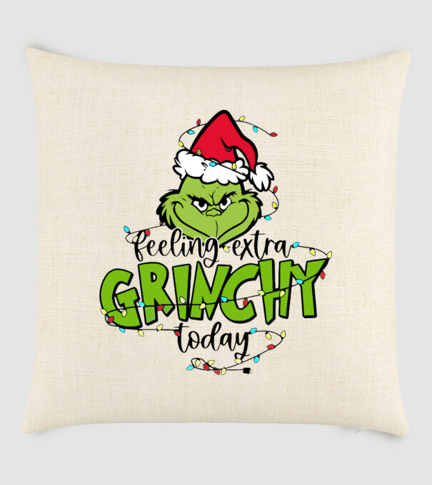 Feeling extra Grinchy today model nisipiu pe tricou