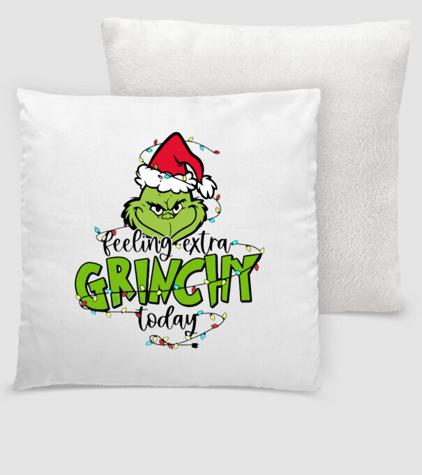 Feeling extra Grinchy today model alb pe tricou